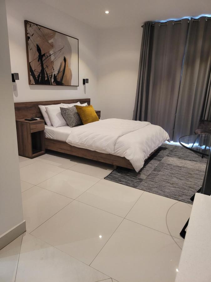 Rt Properties @ The Lennox Airport Residential Accra Esterno foto