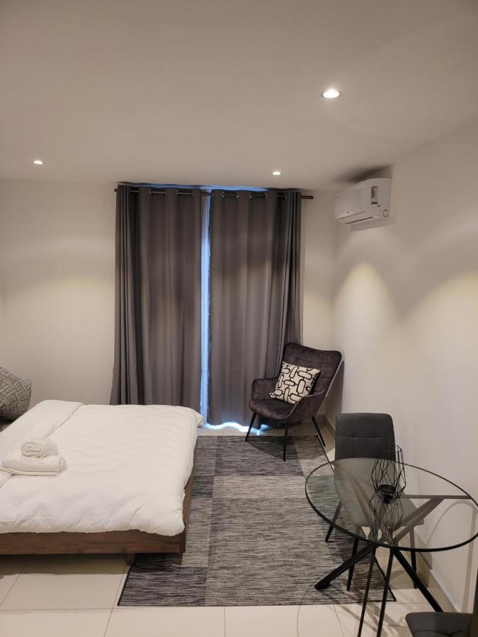 Rt Properties @ The Lennox Airport Residential Accra Esterno foto