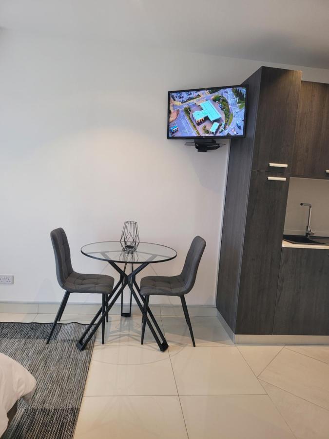 Rt Properties @ The Lennox Airport Residential Accra Esterno foto